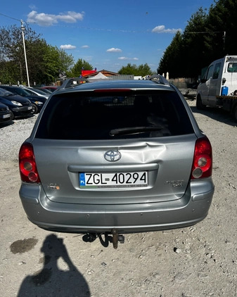 Toyota Avensis cena 5900 przebieg: 613000, rok produkcji 2007 z Wrocław małe 172